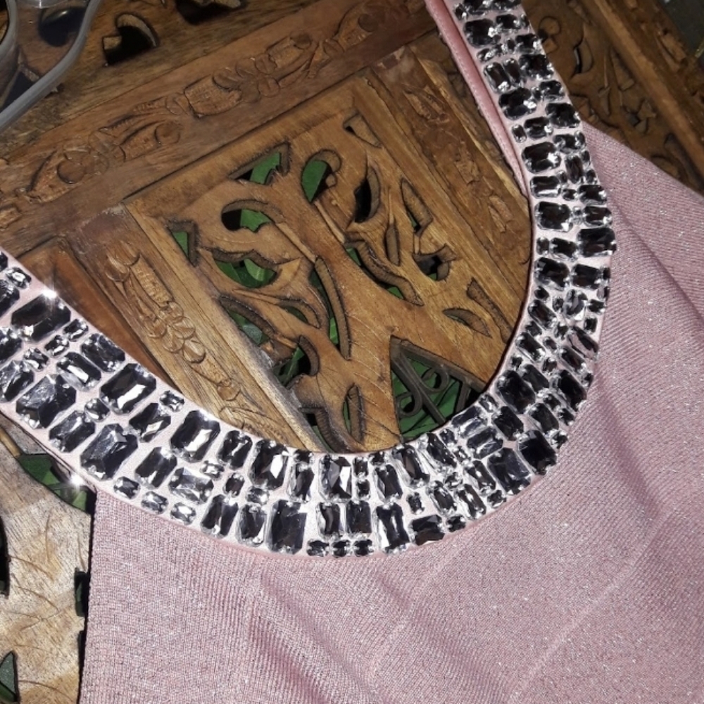 Dress - Picture 2 of 4